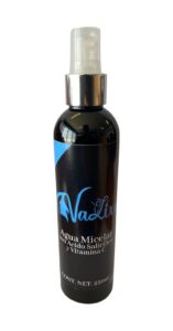 Agua micelar con ácido salicílico y vitamina C